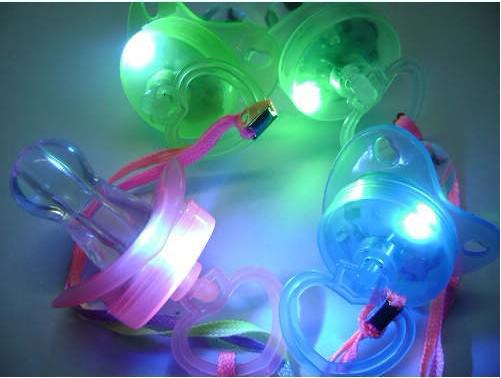 100pcs/lot LED Flashing Whistle LED flashing pacifier buttery nipple pacifier for party supplies