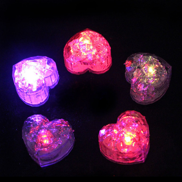 Creative Novelty Heart Ice Cubes Wedding Celebration LED Glowing Party Decoration Sparkling Christmas Decoration Cubes