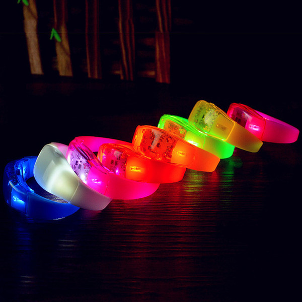 Music Activated Sound Control Led Flashing Bracelet Light Up Bangle Wristband Club Party Bar Cheer Luminous Hand Ring Glow Stick 3003182