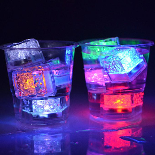 LED Ice Cubes Fast Slow Flash 7 Color Auto Changing Crystal Cube For Valentine's Day Party Wedding Water-Actived Light-up