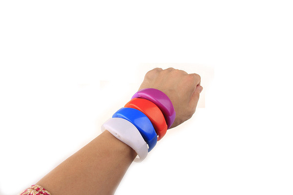 Voice Control LED Silicone bracelet New Year Promotion Gifts Green Red Yellow Blue Light LED Silicnoe Bracelet Vocal Concert Party Suitable