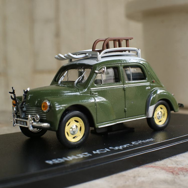 1:43 Advanced Alloy Car Models,high Simulation Renault Vintage Vintage Wagon,children's Toy Box Gift Model,J190525