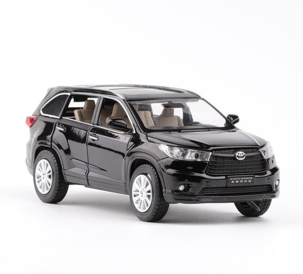 High simulation Toyota Highlander 1:32 scale alloy pull back car model diecast metal toy vehicles musical&flashing 6 open doors suv