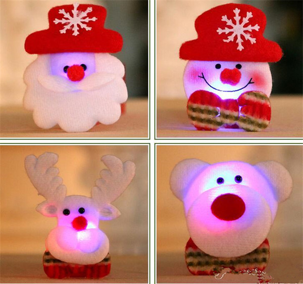 LED Christmas Brooches Snow man Santa Claus Elk Bear Pins Badge Light Up Brooch Christmas Gift Party decoration Kids Toy