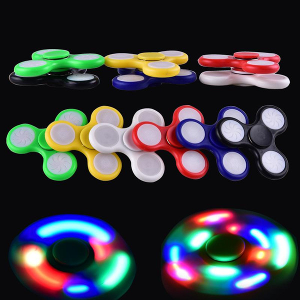 2017 LED Light Up Hand Spinners Fidget Spinner Top Quality Triangle Finger Spinning Top Colorful Decompression Fingers Tip Tops Toys OTH384