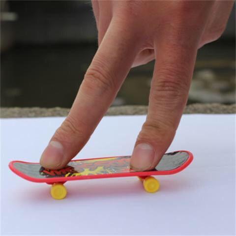 Finger Toys hildren Toys Animation Neighboring Model Finger Board Truck Mini Skateboard Playing Toys Finger Skateboards