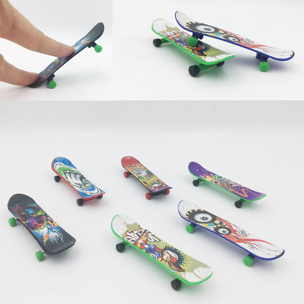 Mini Multicolor Plastic Finger Slide Board Four Wheel Scooter Kids Hands Toys Skate Board Outdoor Sport JXW183