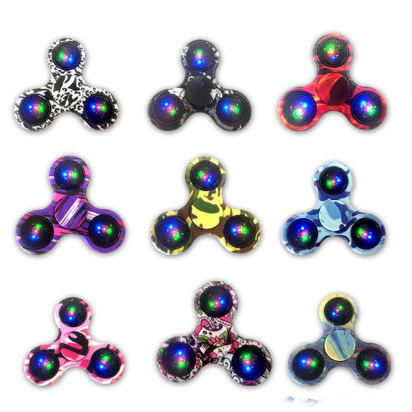 LED Light Camouflage Fidget Spinners Detachable Replaceable Battery Luminous Camo Hand Tri- Spinner Fingertips EDC Decompression Toys DHL