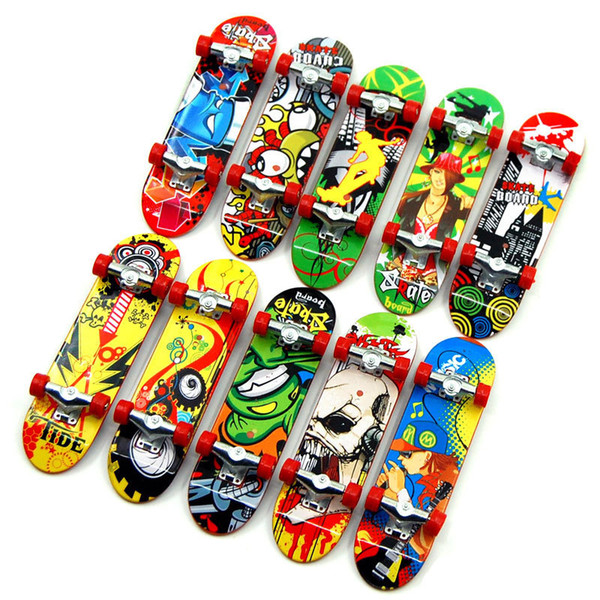 1000pcs Finger Skateboard Novelty Toys Finger Gag Random New Design Pressure Decompression Plastic FingerBoard Kid Toys Gift Xmas Birthday