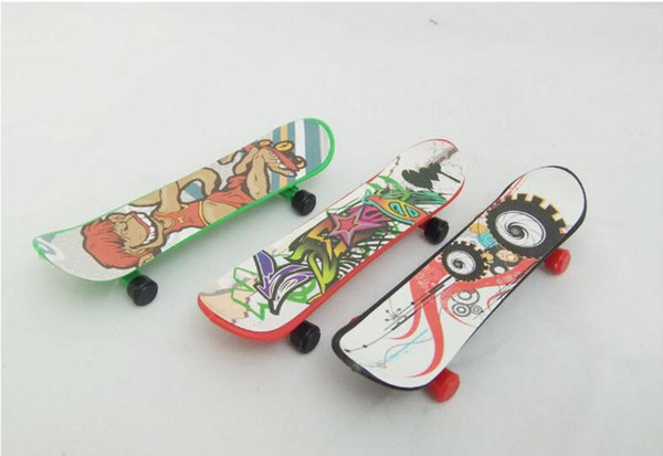 children's educational toys wholesale finger novelty toys mixed color 9.5cm plastic finger skateboard