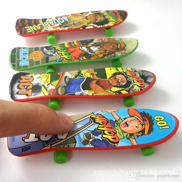 10cm Novelty Finger Toys Mini Fingerboard Children Toys Finger Skateboards Hobbies Sports Finger Skate Board Gift for Kids Friends