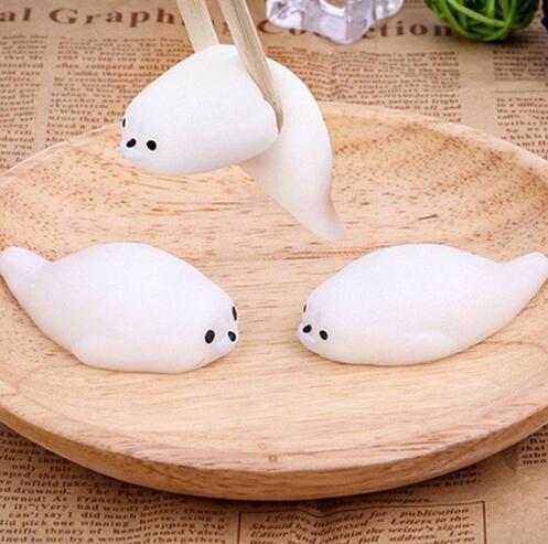 10pcs/lot Novelty Cute Seal Fun Anti-stress Puzzle Ball Toy Cute Seal Emotion Vent Ball Resin Relax Doll Kids Funny Novelty Christmas Toys