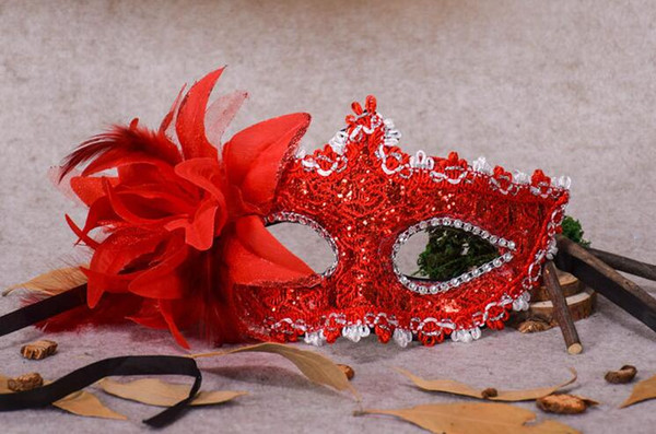 Hot Venice lace Rhinestone sequins lilies princesses side flowers Halloween parties feathered masks free shipping