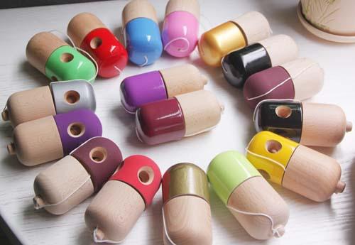 Kendama Ball Toy Pill Shape with 5 holes Shine Smooth PU painting beech Wooden Japanese Traditional Funny Sword ball Game Education Toy