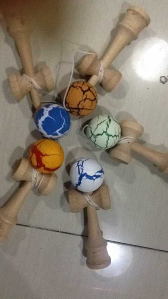 200pcs Small Size 12.5*4.3*3.5cm Funny Japanese beech Game Kendama Ball colorful crack Paint tribute professional