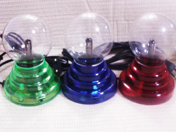 free shippingLuminous lightning magic ball electrostatic ion ball magic USB interface creative birthday gift wholesale magic ball magic lamp