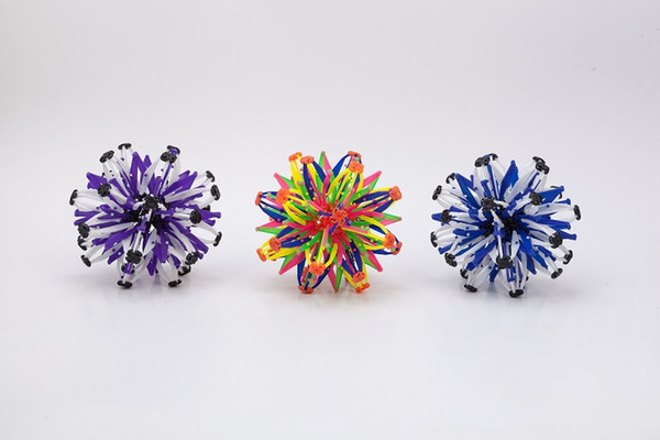 Plastic coloful hand throw deformation magnic transform ball creative telescopic ball novelty decompression balls child Christmas cheap toys