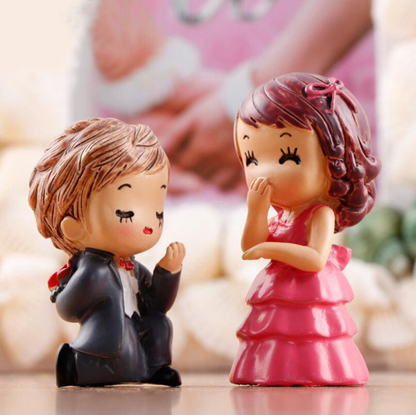 Propose Marriage Theme Bride and Groom Couple Figurines Miniatures Marry Me Ornaments Crafts Fairy Garden Bonsai Dollhouse