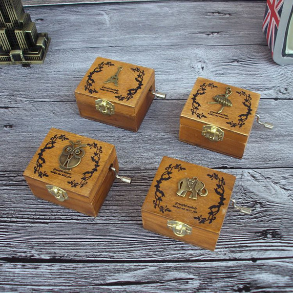 Wholesale retro exquisite music box wooden hand boutique creative students birthday gift decoration goods