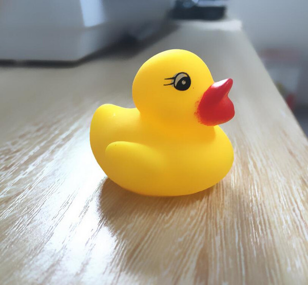 Plastic Material and PVC Plastic Type funny rubber duck toys baby swim pool toy mini yellow duck noisemaker toy duck 