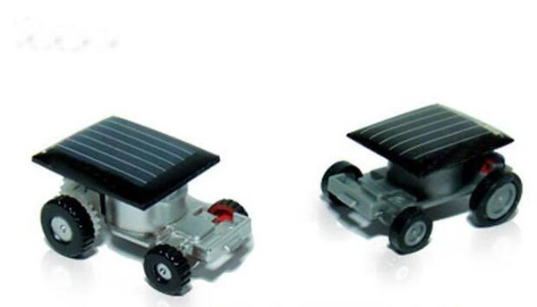 New Cute Solar Power Robot Insect Bug Locust Grasshopper Toy Solar Power Mini Toy Car Moving Racer Teaching Gadget