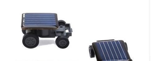 New Cute Solar Power Robot Insect Bug Locust Grasshopper Toy Solar Power Mini Toy Car Moving Racer Teaching Gadget