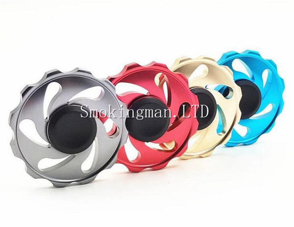 New design Round Flywheel metal Fidget Spinner Hand Spinner Tri Fidget Handspinner Novelty EDC Toys For Decompression Anxiety Finger Toys