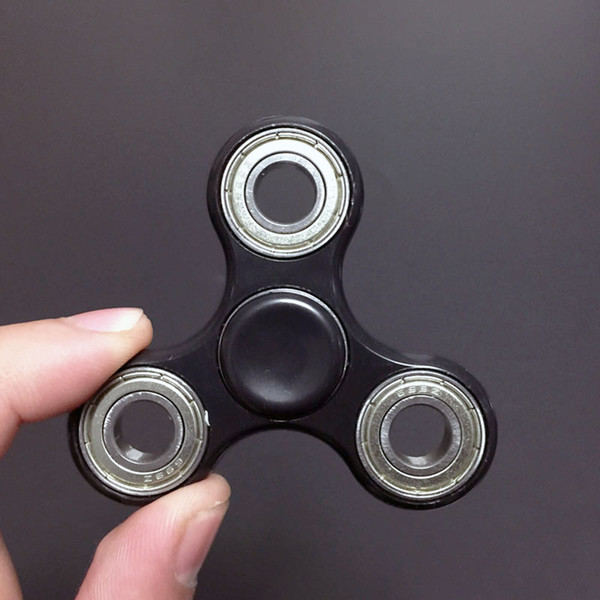 Tri-Spinner Black White Fidgets Toy Plastic 3D Printing EDC Sensory Fidget Spinner for Autism ADHD Kids Adult Anti Stress Toys