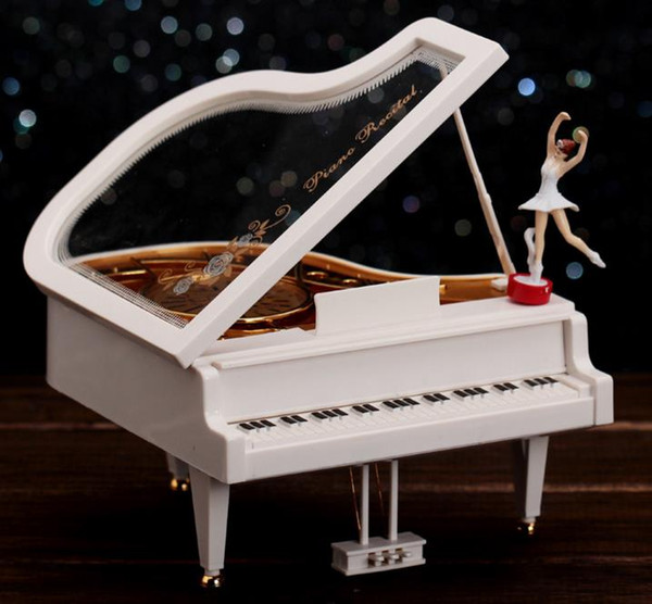 Rotating ballet girl piano octave creative simulation model music box clockwork toys saint valentine's day gifts wholesale