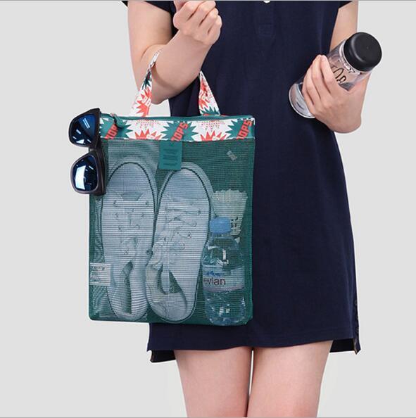 Ladies fashion beach bag adult children swimming pool bathroom bag plaid bag travel accessories. Children's toys waterproof