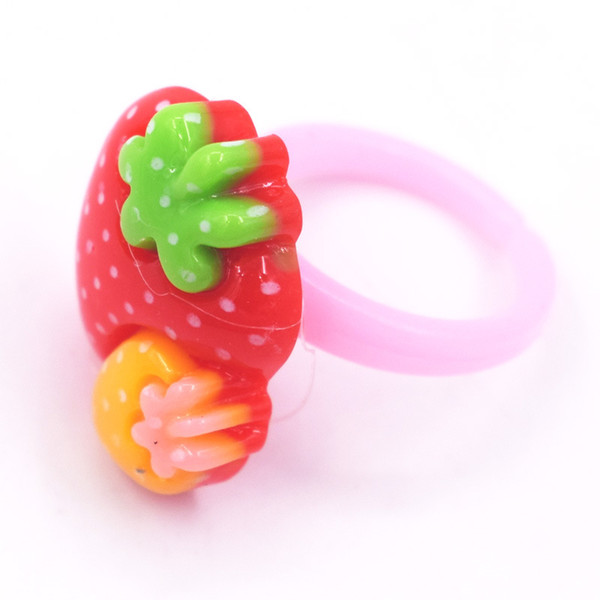 Free shipping 100 kids toys Ring baby Girl princess Jewelry toy Cartoon Plastic ring Small ring Kindergarten gift