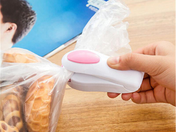 Magnetic Bottom Portable Mini Heat Sealing Machine Impulse Sealer Seal Packing Plastic Bags Vacuum Food Sealer Mini Portable