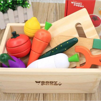 wooden toys children educational playing toys Variety of simulated vegetables for Children play kitchen toys fruits can be cut