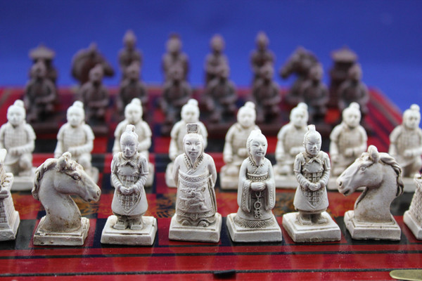 Wholesale Cheap Chinese 32 pieces chess set/box/Xian Terracota Warrior