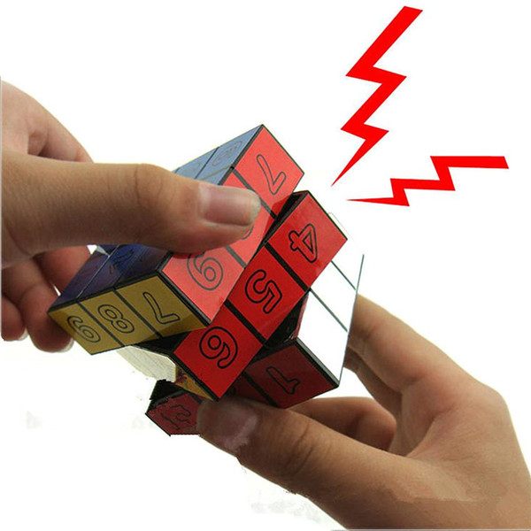 100pcs Electric Shock Cube Toys Jokes Gags Pranks Funny Tricky Toys Electric Shock For Adults Scary Toy antistress