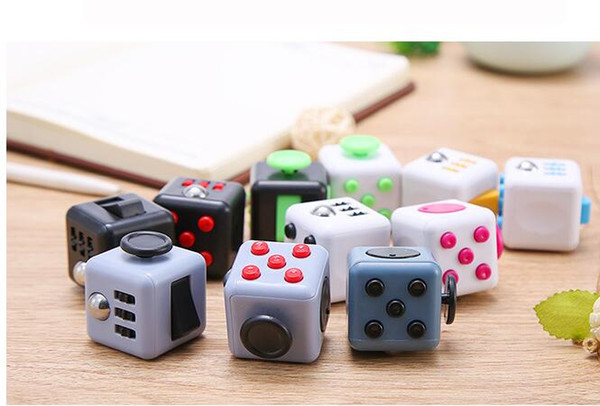 2017 wholesale 5colors figet cube induction finger gyro children's toys party gifts Decompression toys hot sale