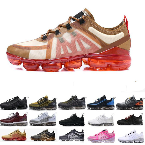 New Arrival 2019 Run Utility Fly Mens Women Running Shoes Classic Triple Black Gold Red Blue Lightweight Breathable Designer Sports Sneakers