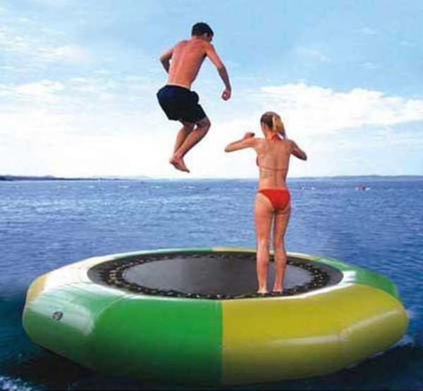 (Specialty Store) water trampoline 2M, 3M,5 M diameter PVC water jumping bed toy playing on the water summer inflatable toys