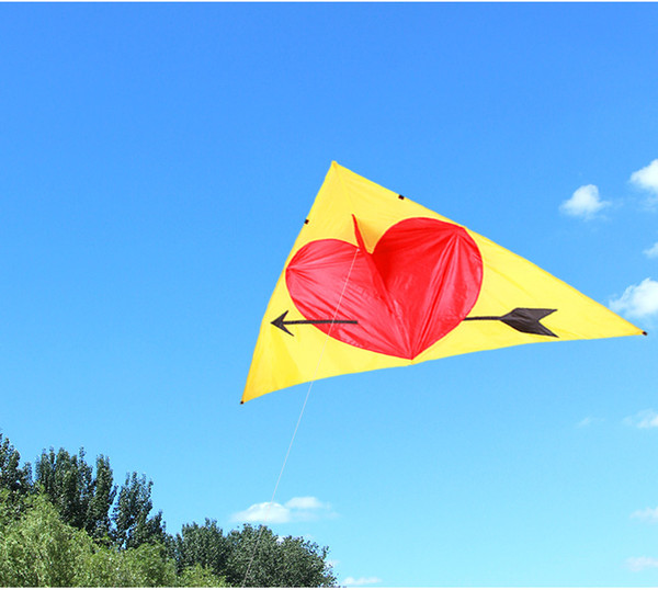 New outdoors fun delta kite heart-shaped love kite with handle/string easy to fly