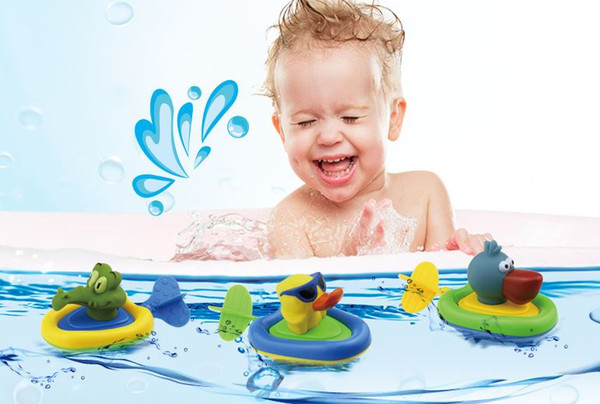 Small boat baby bath wire wind baby water children play with water toys bathing and swimming toys