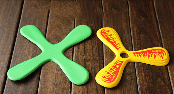 30PCS Hot Children Outdoors Toys Durable Frisbee Boomerangs Plastic 3 Pages Flying Saucer Toy 4 Color