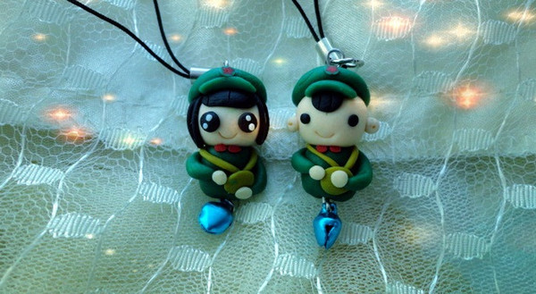 Free shipping wholesale mini capsule toy promotion gift polymer clay pendant mix items