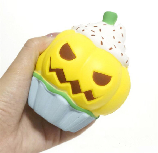 2018 New Arrival Halloween Squeeze Toy Creative Squishy Pumpkin Slow Rebound Decompression Toys Hand Squeezed Toy Kids Halloween Gift