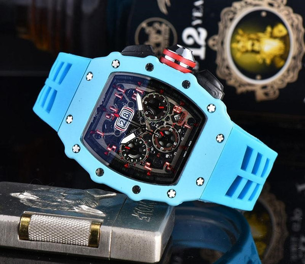 In 2020 the new skull sports watch set men's and women's leisure fashion quartz watch