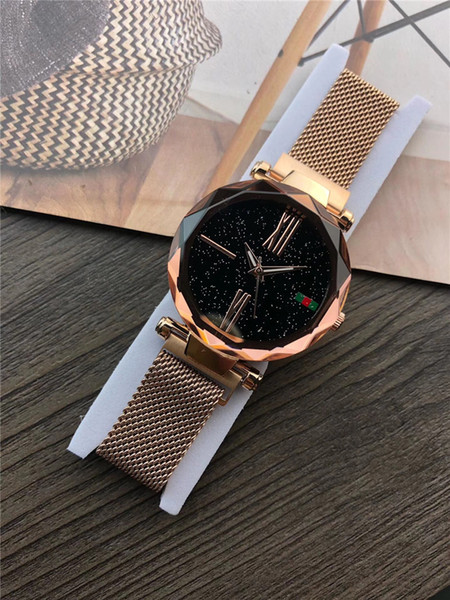 Fashion men's and women's watches top luxury quartz watch couple casual ultra-thin mesh steel belt waterproof sports watch