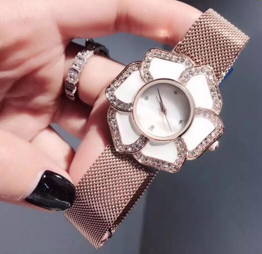 Famous logo watches fashionable exquisite diamond dial camellia shape ladies milan mesh chain with quartz watch