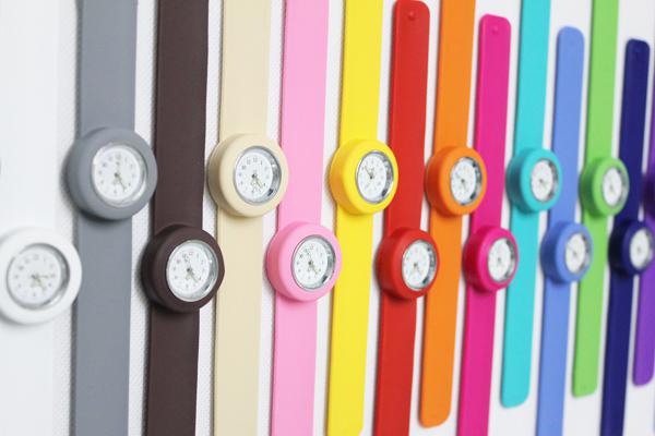 Free shipping New children size slap watch multicolor kids quartz Watch gift novel fashion watches DHL UPS TNT FedEx free shipping