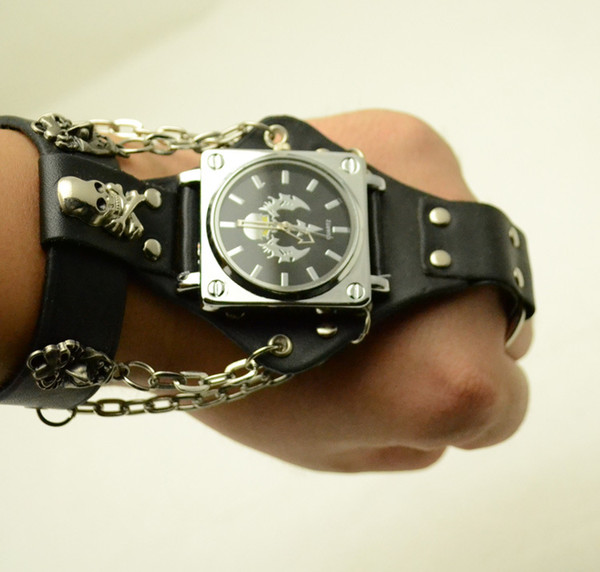 Attractive Stylish Black Punk Rock Chain Skull Watches Women Men Bracelet Cuff Gothic Wrist Watches Fashion Hot