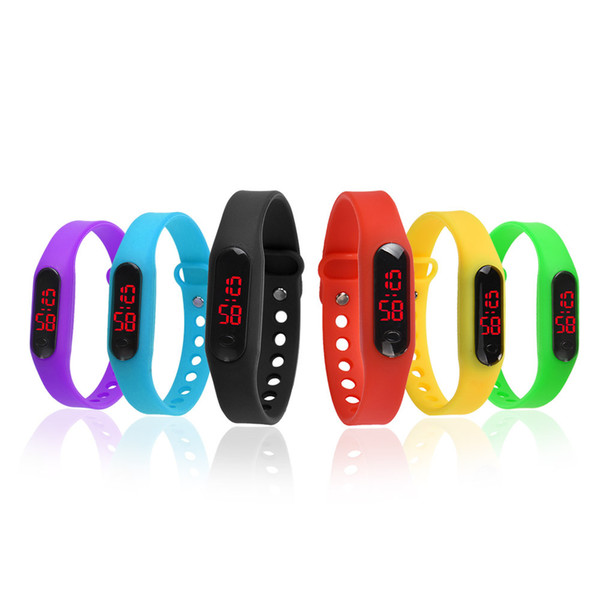 Hot new LED Watches Women Derss Fashion Digital WristWatches Men Sport Silicone Jewelry Bracelet Watch Personality Casual Relogio WCW073