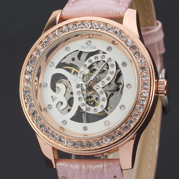 sell like hot cakes! Ms. & Leisure fashion Ms. mechanical watches hollow rhinestone table frame dial plate inlaid a belt mechanical watches